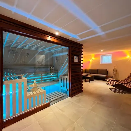 Alm'a Holiday home *